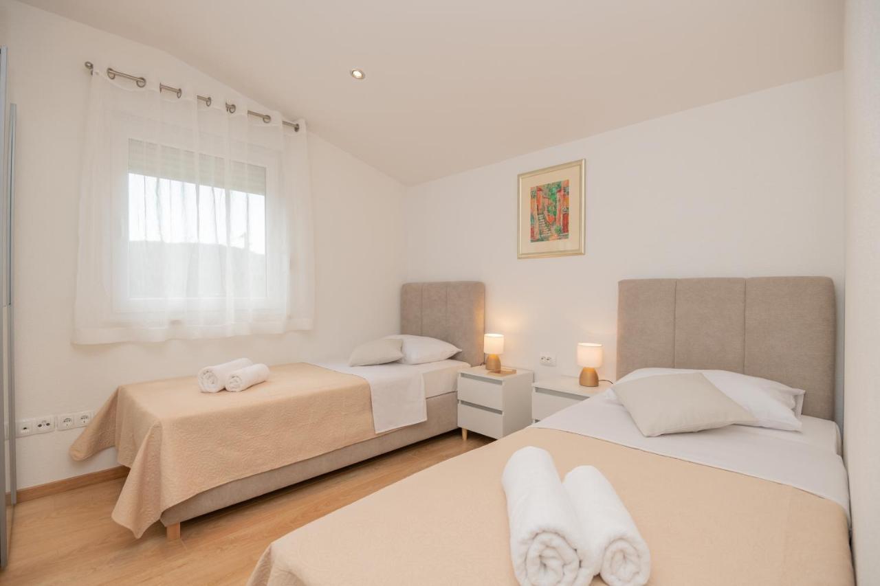 Holiday Home Terra Roca - Imotski, Natural Environment With Complete Peace And Quiet. Exteriör bild